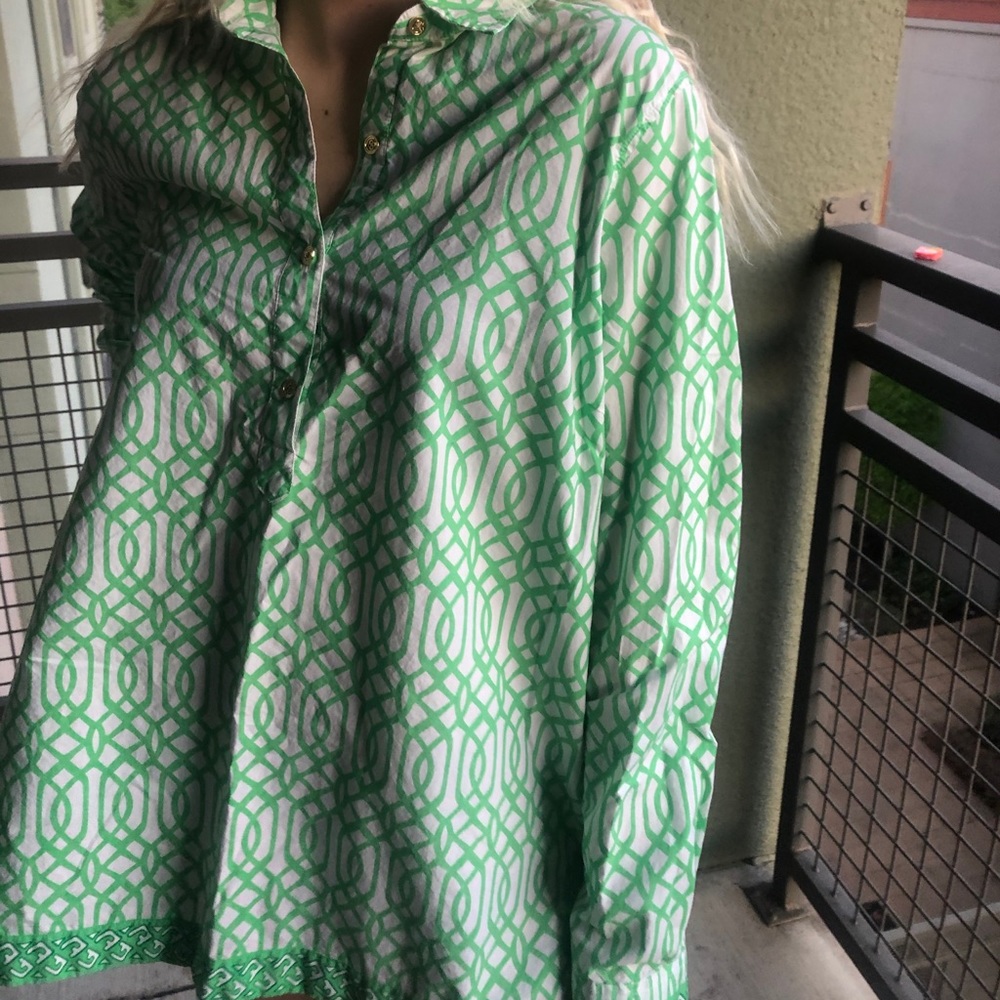 Super cute green beach cover up !